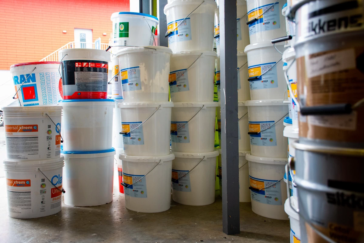 Wand tapezieren Farben